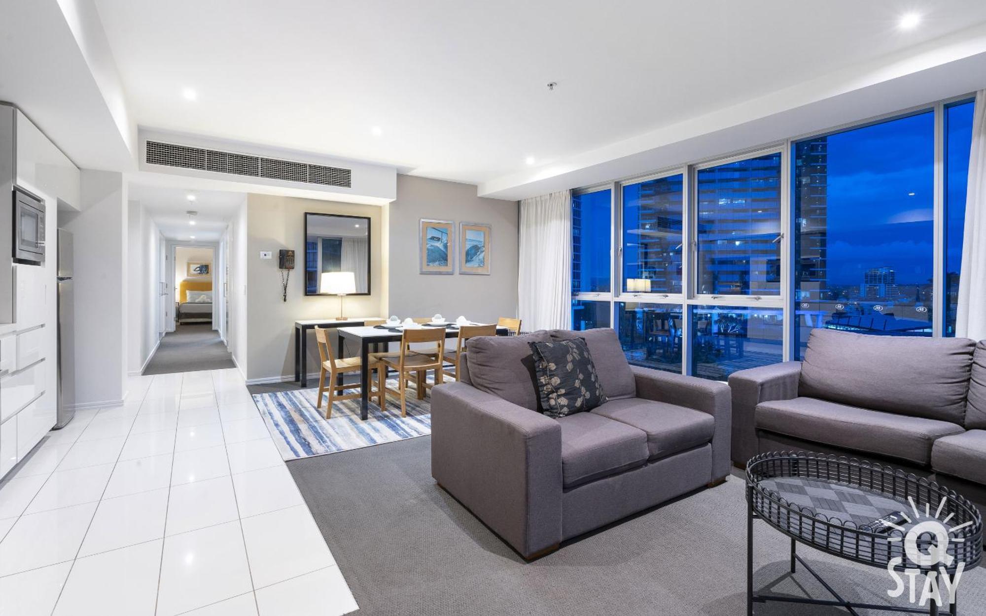 Apartment H'residence Surfers Paradise Mid Week Madness Deal - Q