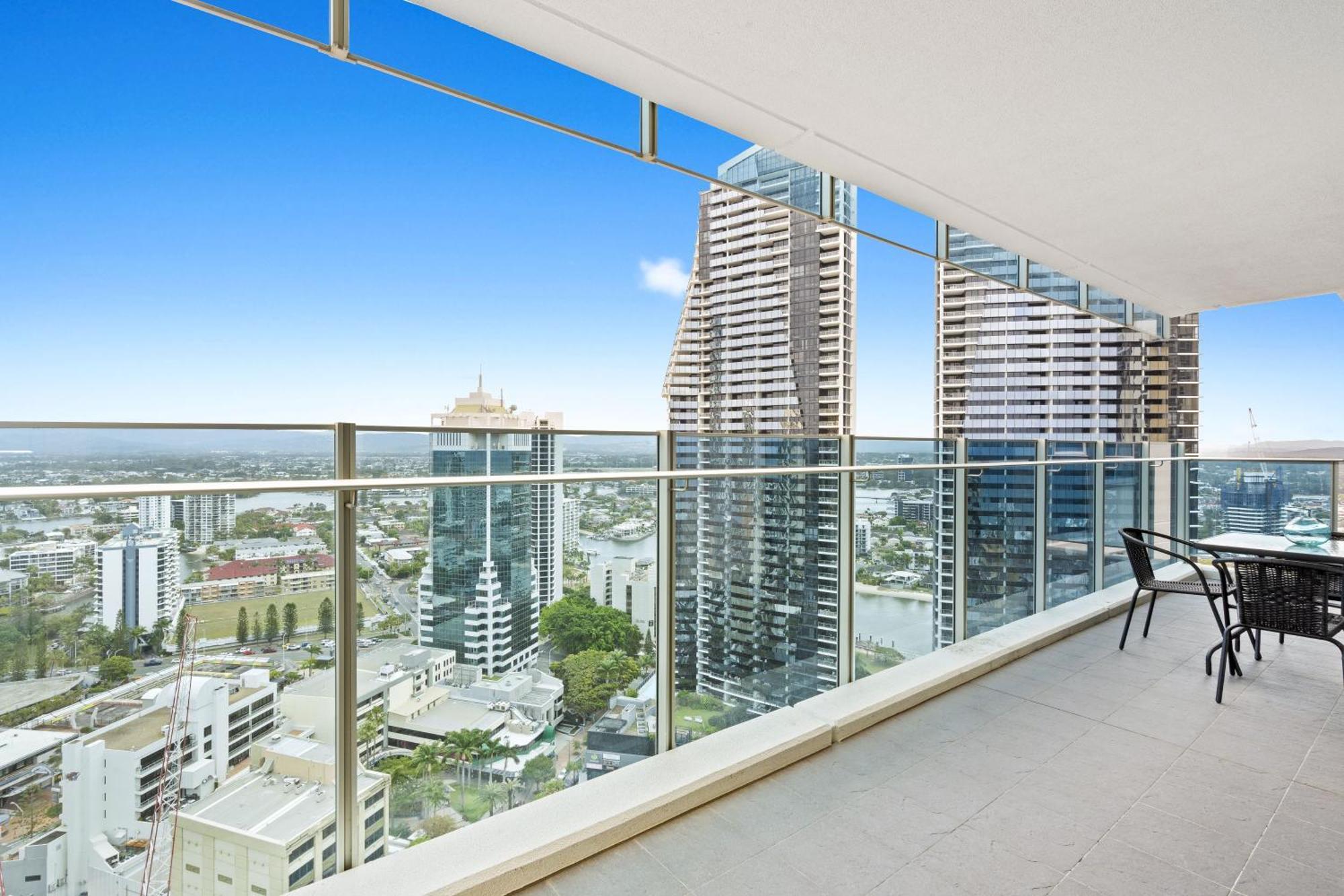 H'residence Surfers Paradise Mid Week Madness Deal - Q Apartment *